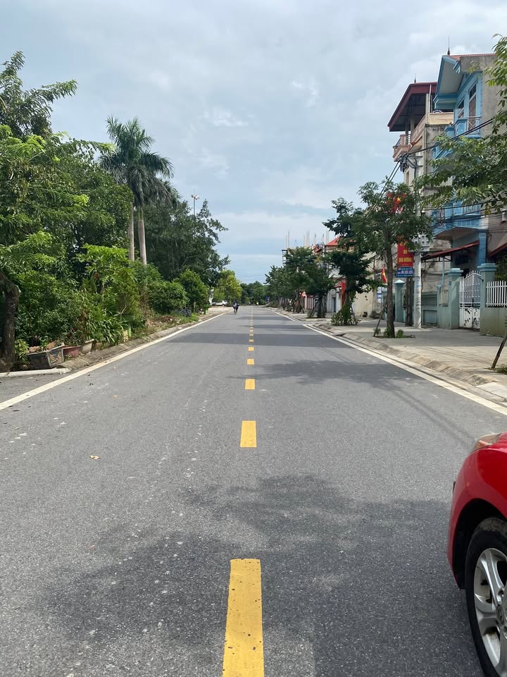 Đất Tiên Dương, Đông Anh 30m² giá 4.x tỷ - Đường bìa làng 2 ô tô tránh