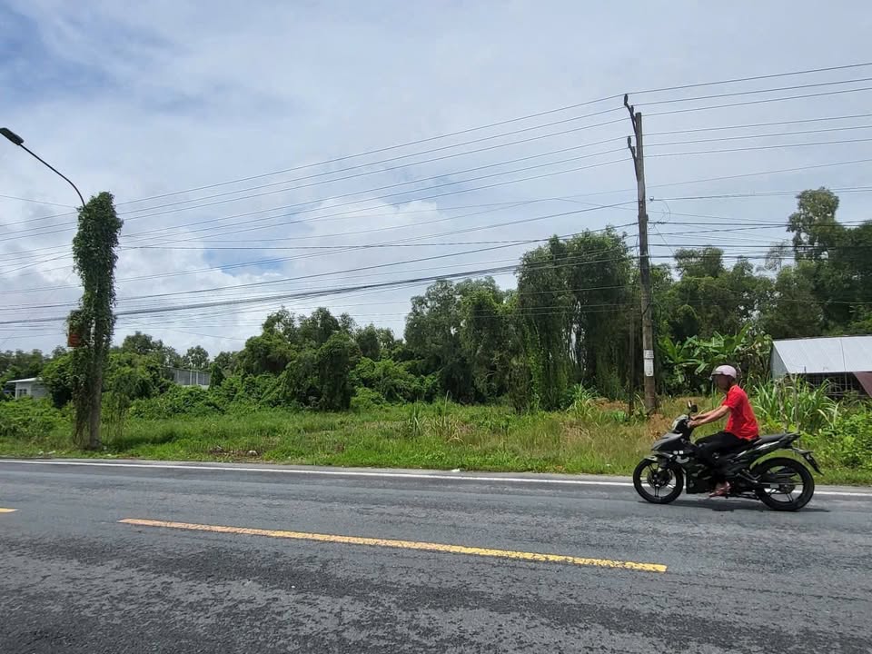 Đất mặt tiền Quốc lộ 61, Giồng Riềng, 605m² - Cơ hội đầu tư tuyệt vời!