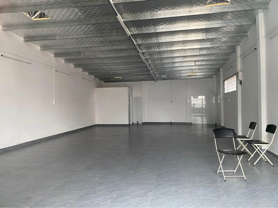 Mặt bằng cho thuê đường 2 Tháng 4, Nha Trang 108m² - Vị trí đắc địa gần Tháp Bà Ponagar