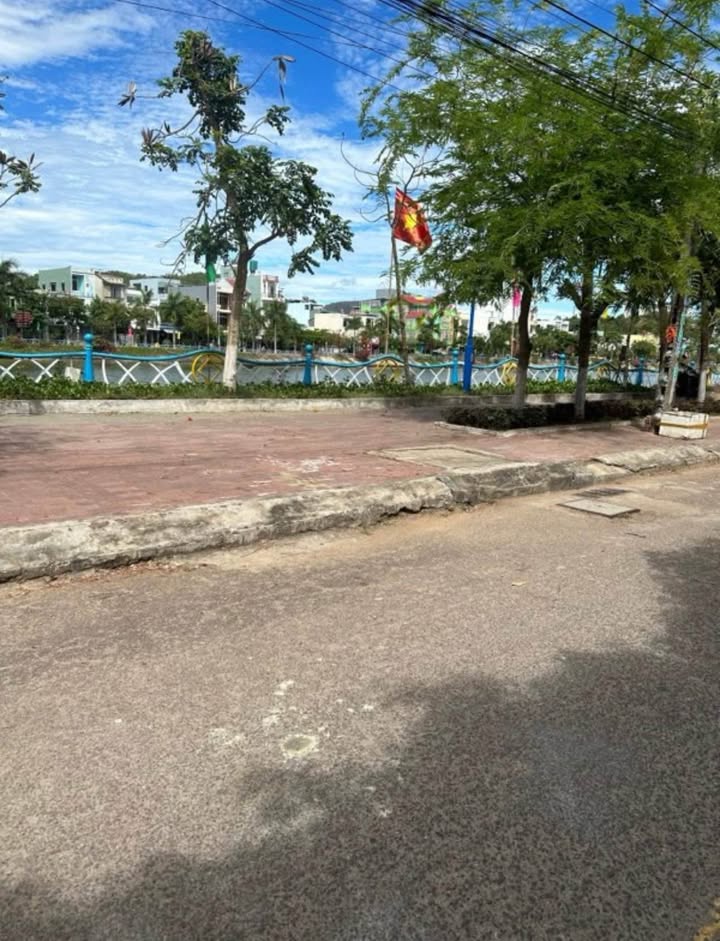 Biệt thự Hà Thanh 1 Quy Nhơn 128m² giá 8.5 tỷ - Thiết kế hiện đại, sổ đỏ chính chủ!