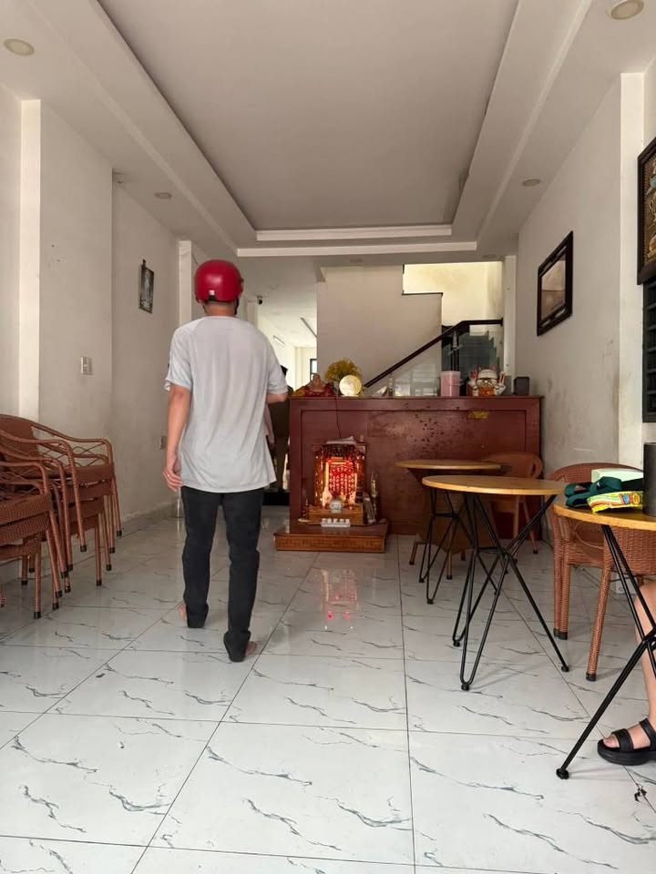 Nhà mặt tiền đường Hoàng Ngân, quận 8, 80m² giá 15 triệu - Phù hợp kinh doanh đa ngành!