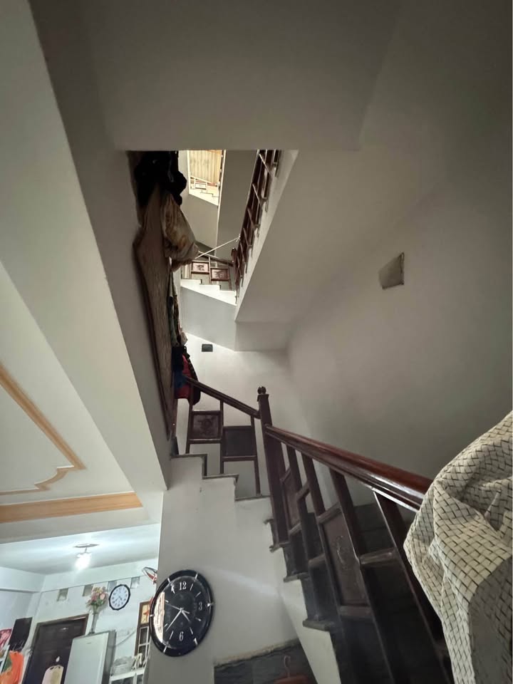 Nhà 2 Tầng Liên Chiểu Đà Nẵng 100m² giá 8.1 tỷ - Vị trí kinh doanh thuận lợi!