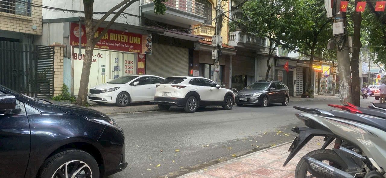 Lô đất đẹp tại Đức Giang, Long Biên 78m² giá 20.28 tỷ - Vỉa hè ô tô tránh thoải mái!