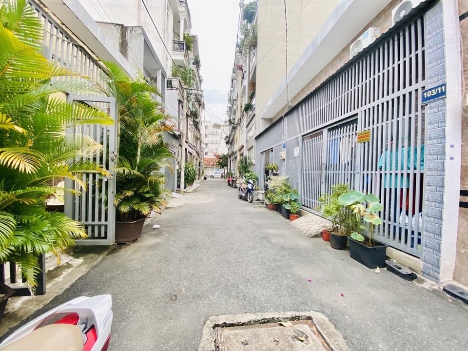 Bán nhà phố Trần Thái Tông 91m², giá 7 tỷ - Nở hậu tài lộc, vị trí đắc địa!