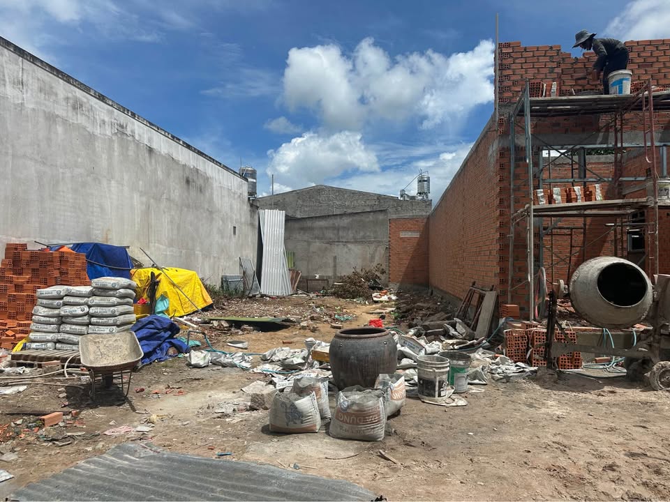 Đất thổ cư 106m² Phan Thiết giá 1.1 tỷ - Khu vực dân cư đông đúc!