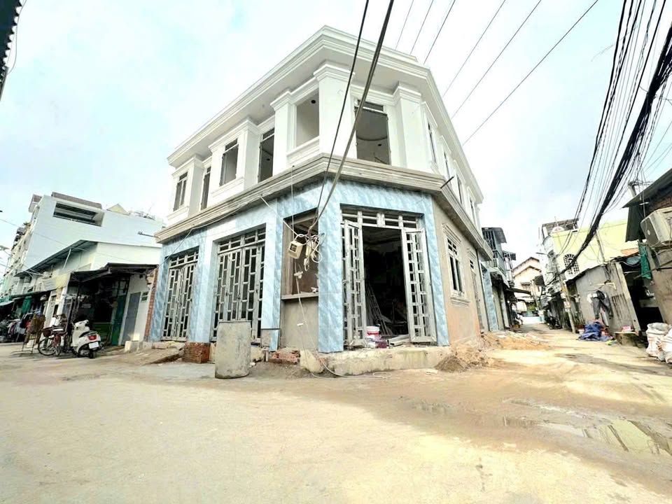 Nhà góc 2 mặt tiền hẻm Huỳnh Tấn Phát, Quận 7, 25.5m² - Giá chỉ 2.29 tỷ!