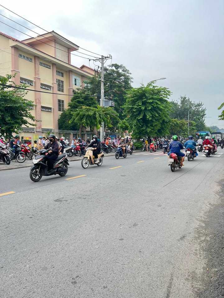 Nhà mặt tiền Nguyễn Ảnh Thủ, Quận 12, 99m² giá 13.999 tỷ - Vị trí đắc địa kinh doanh!