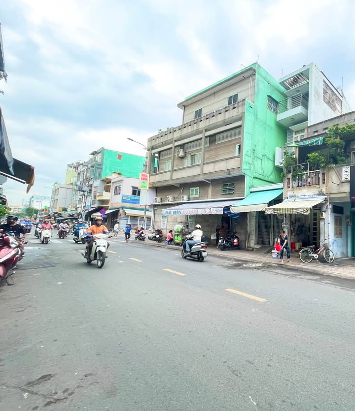 Nhà mặt tiền kinh doanh đường Lê Quang Sung, quận 6, 35m² - Vị trí sầm uất, cơ hội vàng đầu tư!