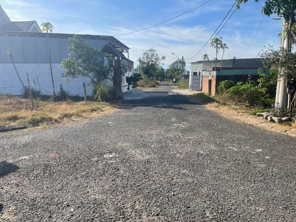 Đất nền đường Thoại Ngọc Hầu, phường Ngô Mây, 125m² giá 500 triệu - Đầu tư sinh lời ngay!