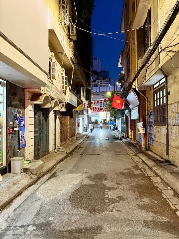 Bán đất Yên Lãng Đống Đa 59m² giá 14.5 tỷ - Ô tô đỗ cửa, cực gần phố!