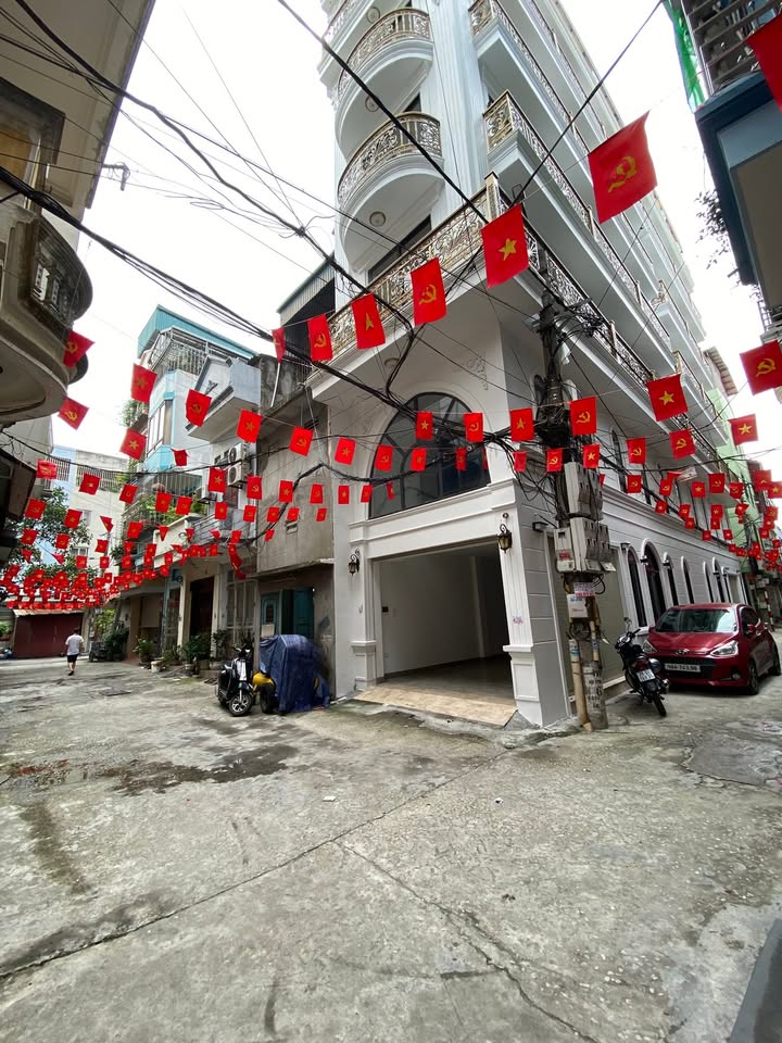 Nhà phố Sài Đồng, Long Biên 42m² - Ô tô vào tận nhà, giá chỉ từ 13 tỷ!