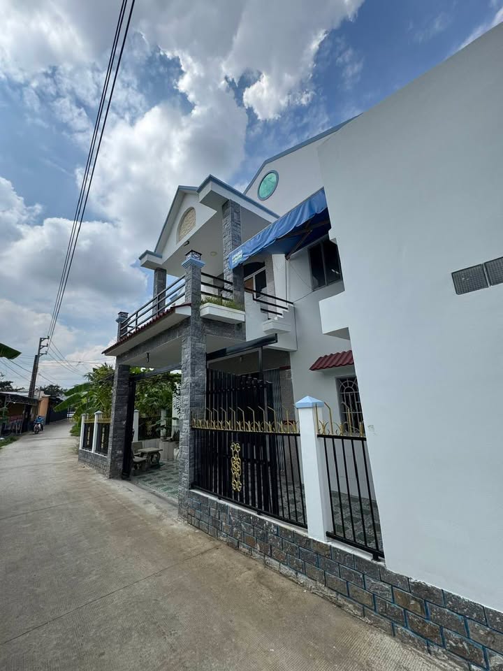 Nhà 1 trệt 1 lầu phường Sơn Đông 153.5m² giá 2 tỷ - Dọn vào ở ngay!