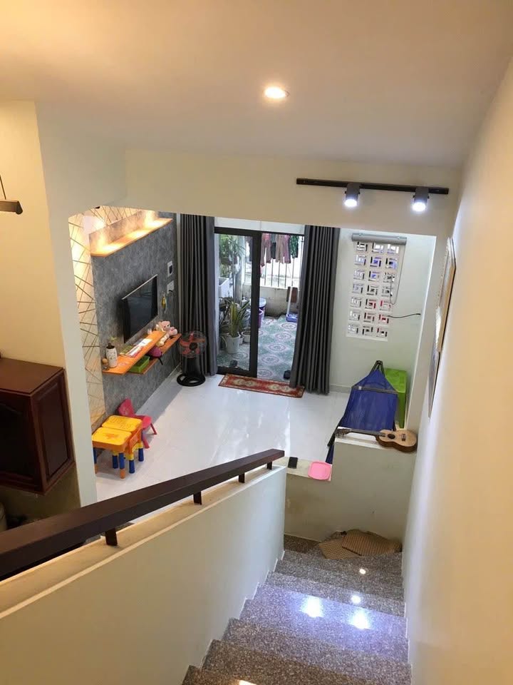 Bán nhà hẻm đường Phước Long, Nha Trang 50.6m² giá 2.3 tỷ - Thiết kế đẹp ngay!