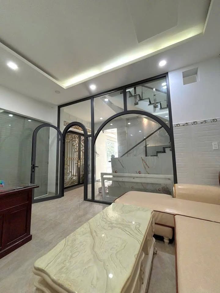 Bán nhà 2 mặt tiền Thạch Lam, Tân Phú, 75m² giá 9.2 tỷ - Kinh doanh sầm uất!
