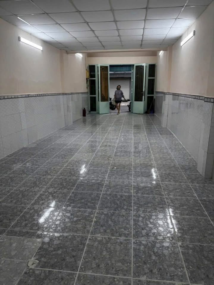 Nhà cho thuê quận 8, 1 lửng 3 phòng ngủ giá chỉ 12 triệu - Tiện nghi đầy đủ!