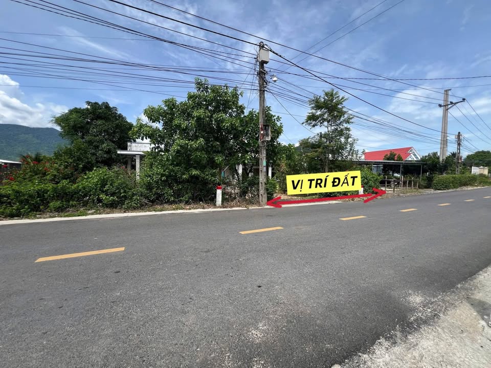 Lô đất mặt tiền Hương Lộ 62, xã Diên Tân, 586m² giá 1.75 tỷ - Cơ hội đầu tư tuyệt vời!