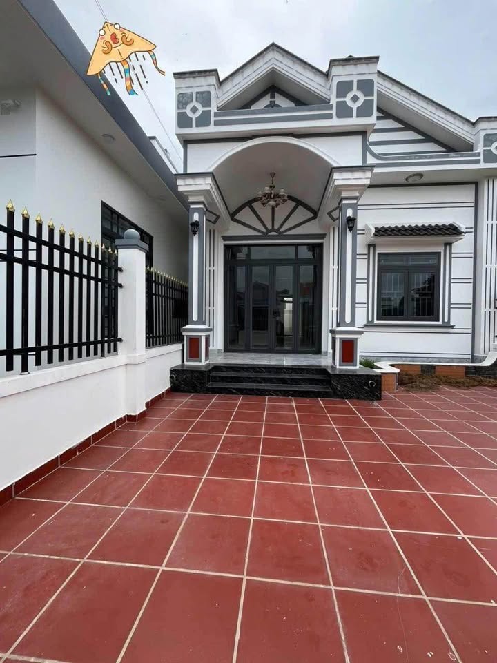 Nhà mái thái 147m² tại ấp 3B, Bến Lức - Giá chỉ 2 tỷ, sổ đỏ chính chủ!