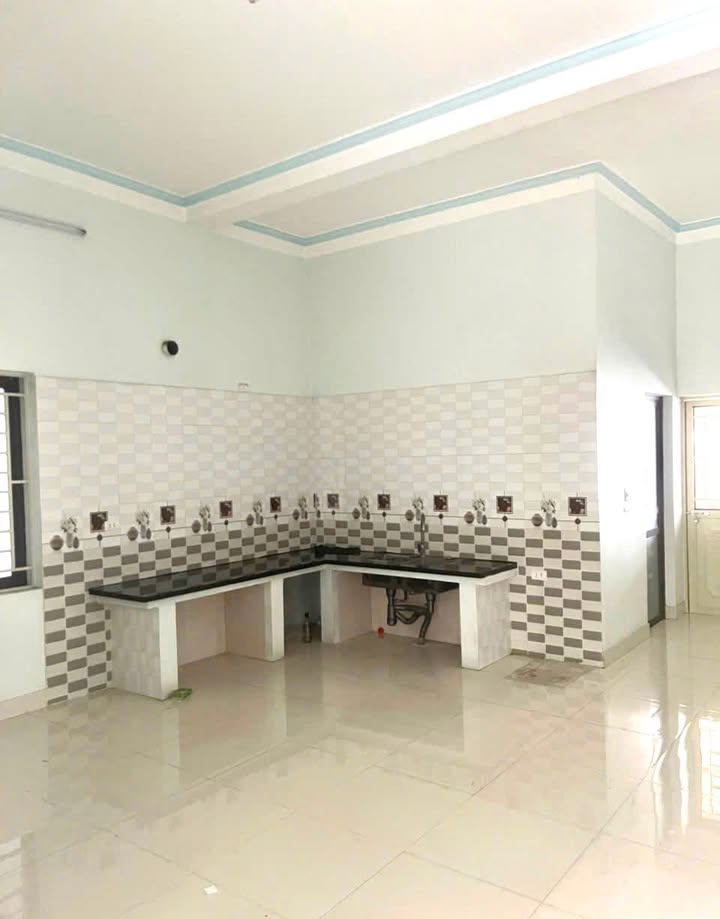 Nhà phố Dữu Lâu, Việt Trì 244.9m² giá 3 tỷ - Thiết kế hiện đại, pháp lý rõ ràng!