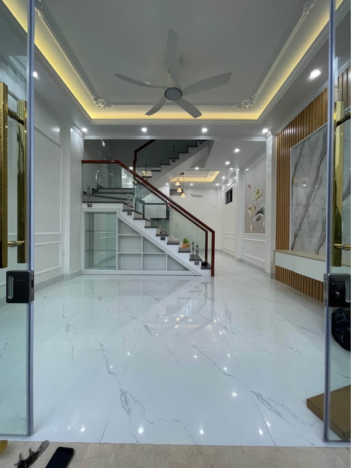 Nhà 4 tầng độc lập tại Phương Lưu Hải Phòng 46m² giá 3.45 tỷ - Sân cổng riêng, thuận tiện đi làm!