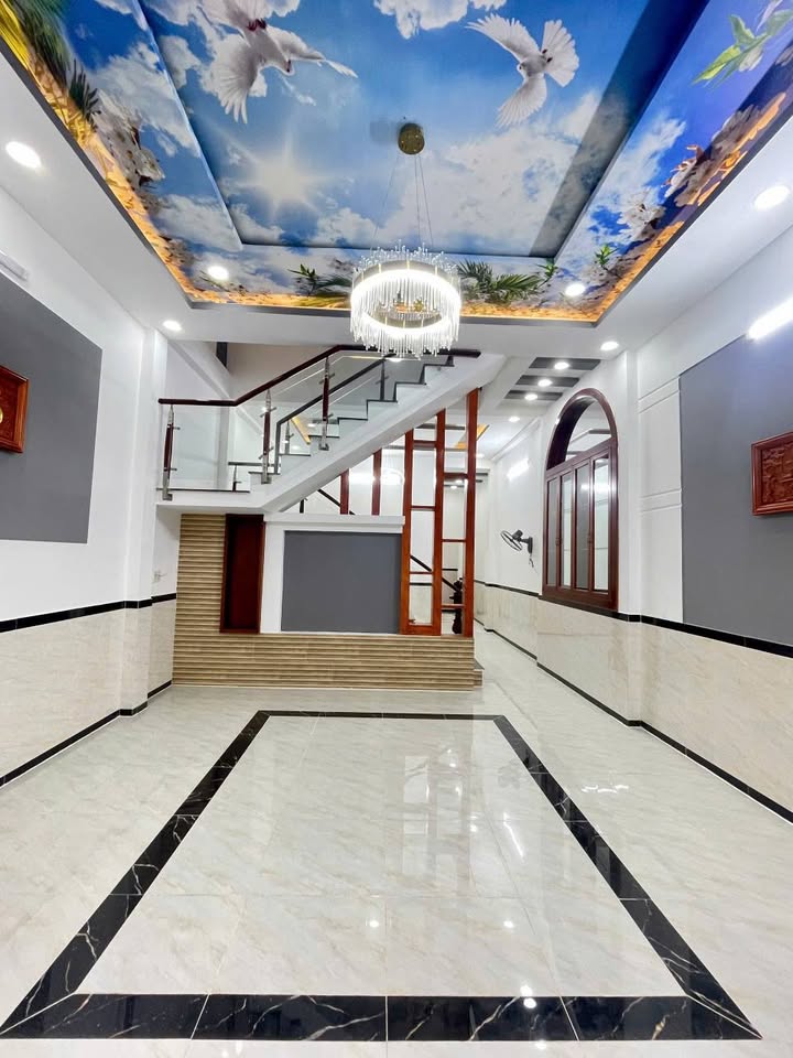 Nhà 2 tầng 81m² ở Ấp Tây Lân, Hóc Môn chỉ 5.2 tỷ - Hẻm xe hơi an toàn!