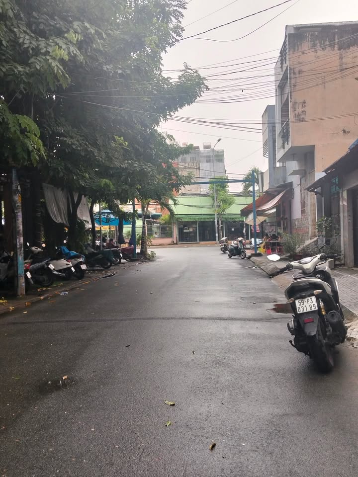 Nhà hẻm 45 Trần Thái Tông, Tân Bình 90m² giá 7.5 tỷ - Vị trí thuận lợi gần mặt tiền!