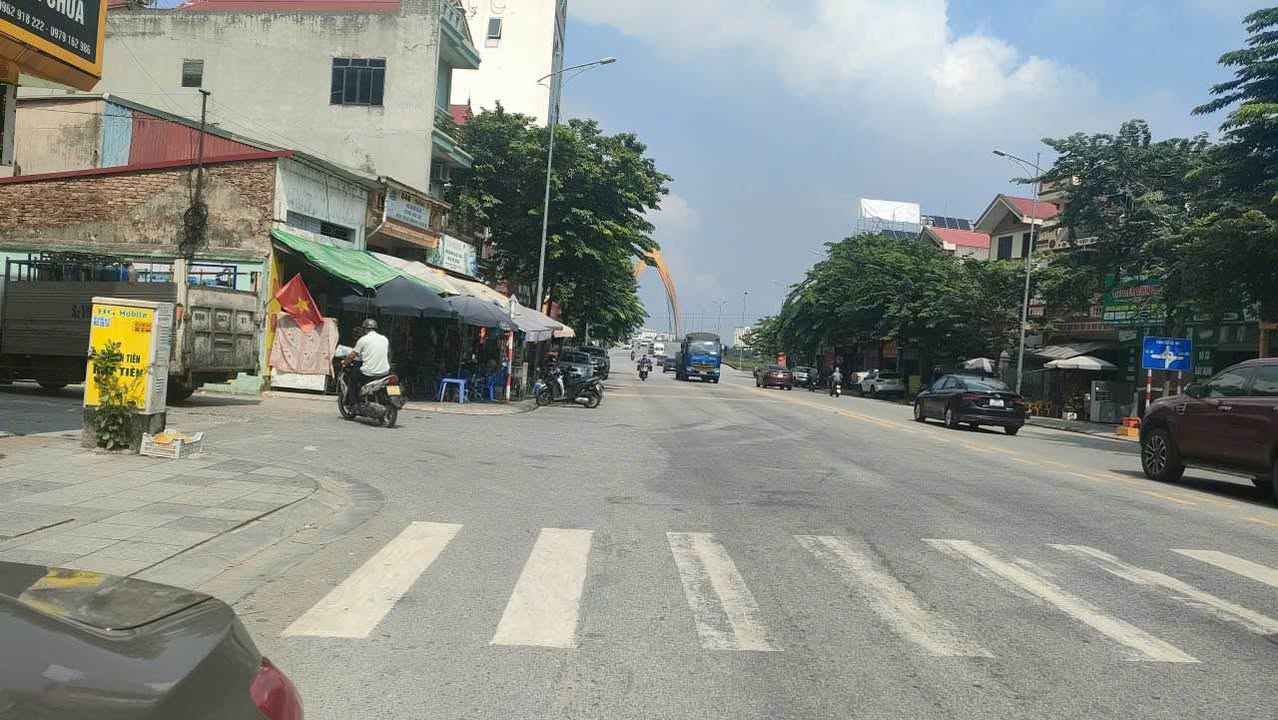 Đất nền góc Nguyễn Trãi, Từ Sơn 72m² giá 800 triệu - Kinh doanh thuận lợi!