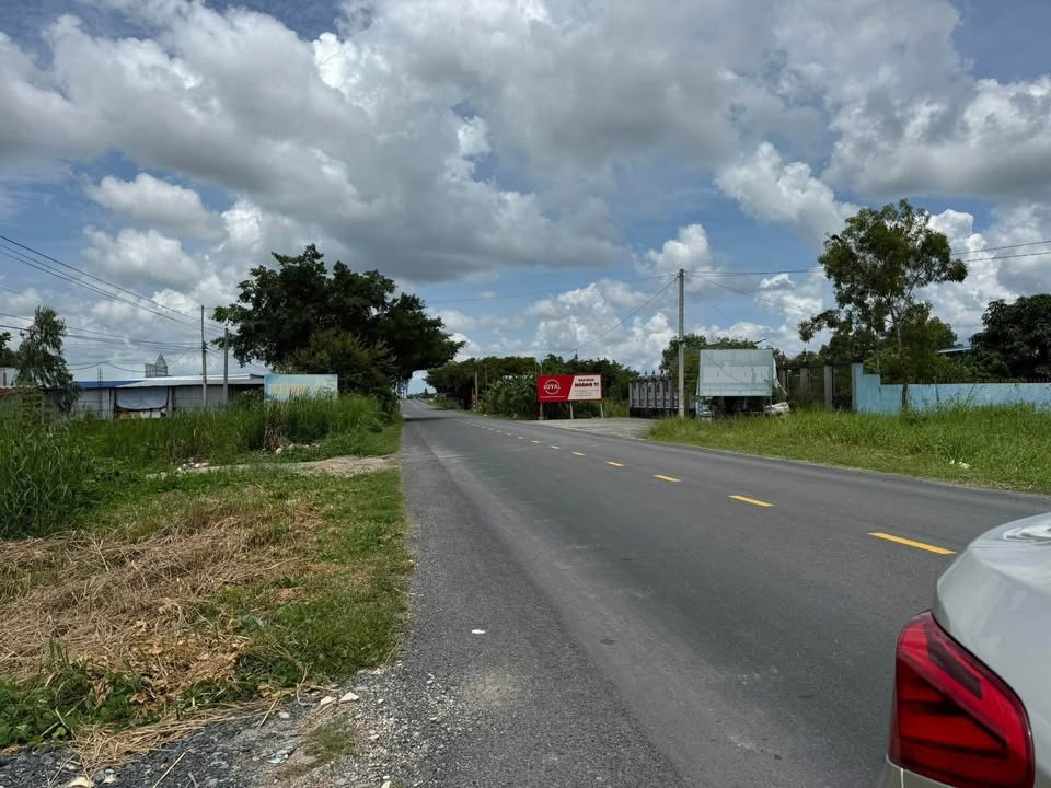 Bán đất 2 mặt tiền Quản Lộ Phụng Hiệp, Tân Thành, Cà Mau 8058m² - Tiềm năng kinh doanh lớn!