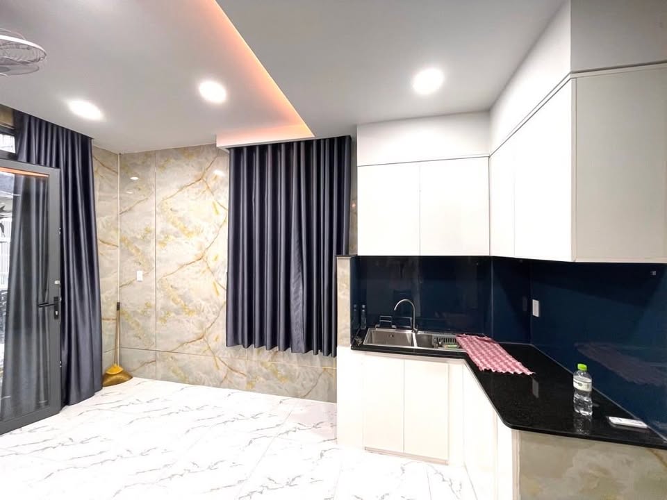 Nhà riêng 23m² tại Trần Quang Khải, Quận 1 giá 3.999 tỷ - Sẵn sàng ở ngay!