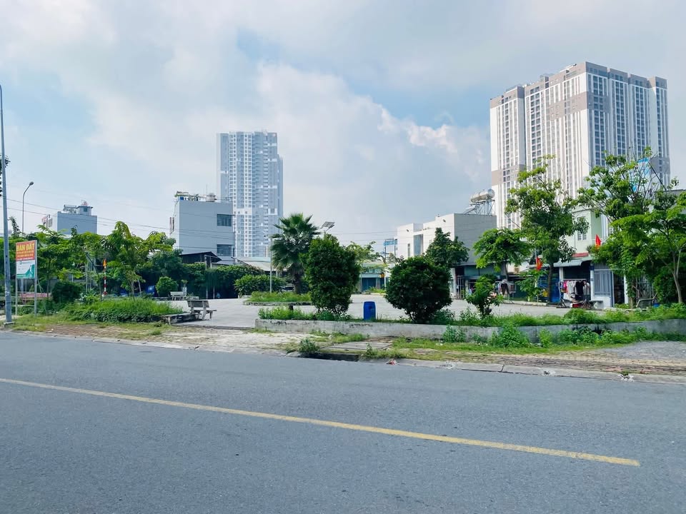 Đất nền Dĩ An 70m² giá 3.5 tỷ - Đối diện công viên thoáng mát!