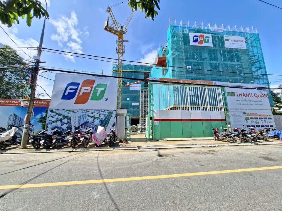 Nhà 3 Tầng Mặt Tiền Đường Nguyễn Thị Thập, 75m² giá 7.2 tỷ - Vị trí đắc địa gần chợ Phú Lộc!