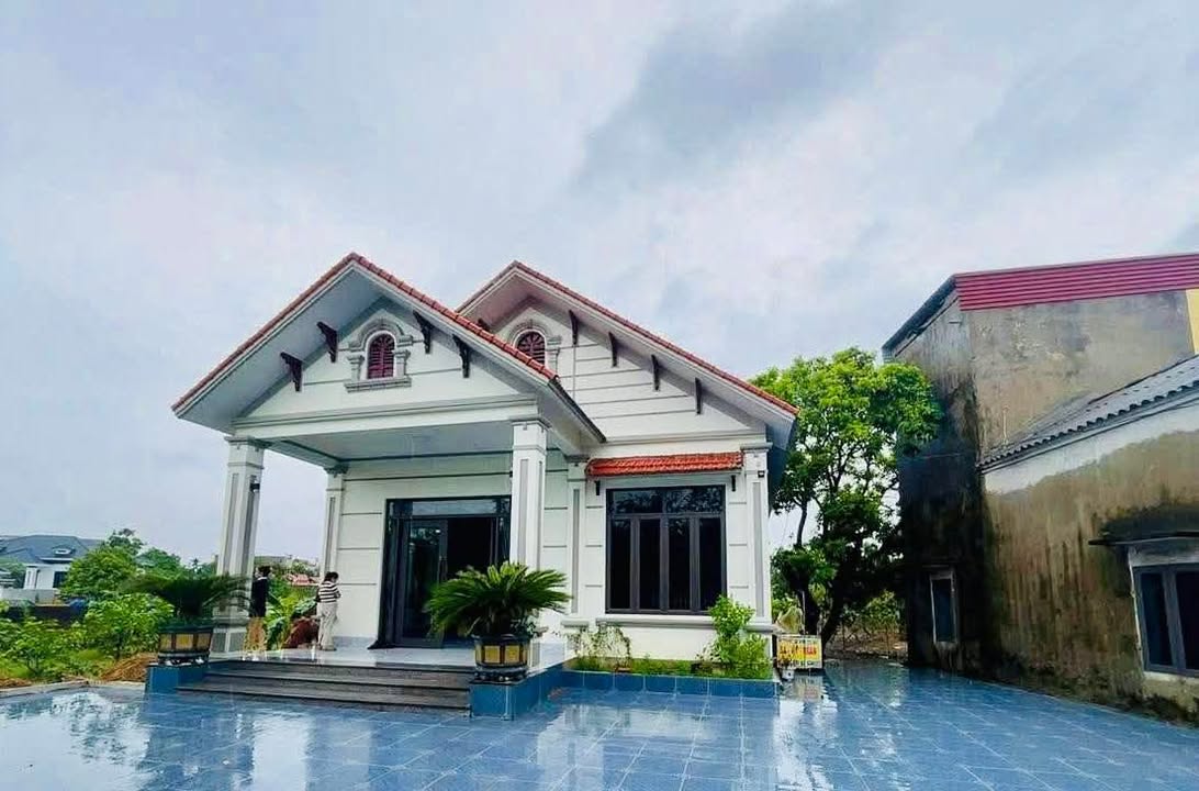 Nhà vườn Ngọc Châu Tân Yên 1000m² giá 2 tỷ - Sẵn sàng dọn vào ở!