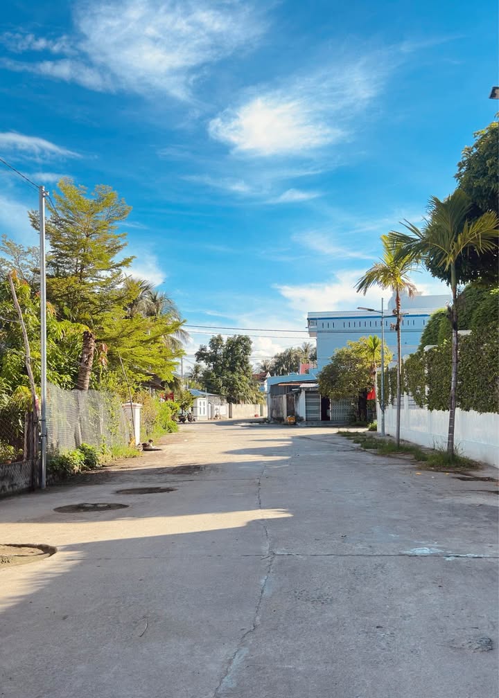 Đất thổ cư Vạn Thắng 165m² giá 4.95 tỷ - Đường rộng, gần trục chính!