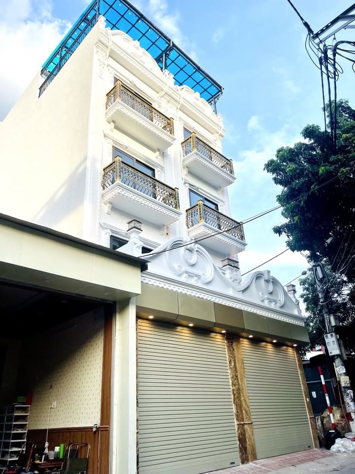 FrontHouse Lĩnh Nam 54m² giá 15.5 tỷ - Kinh doanh tốt, ô tô vào nhà!