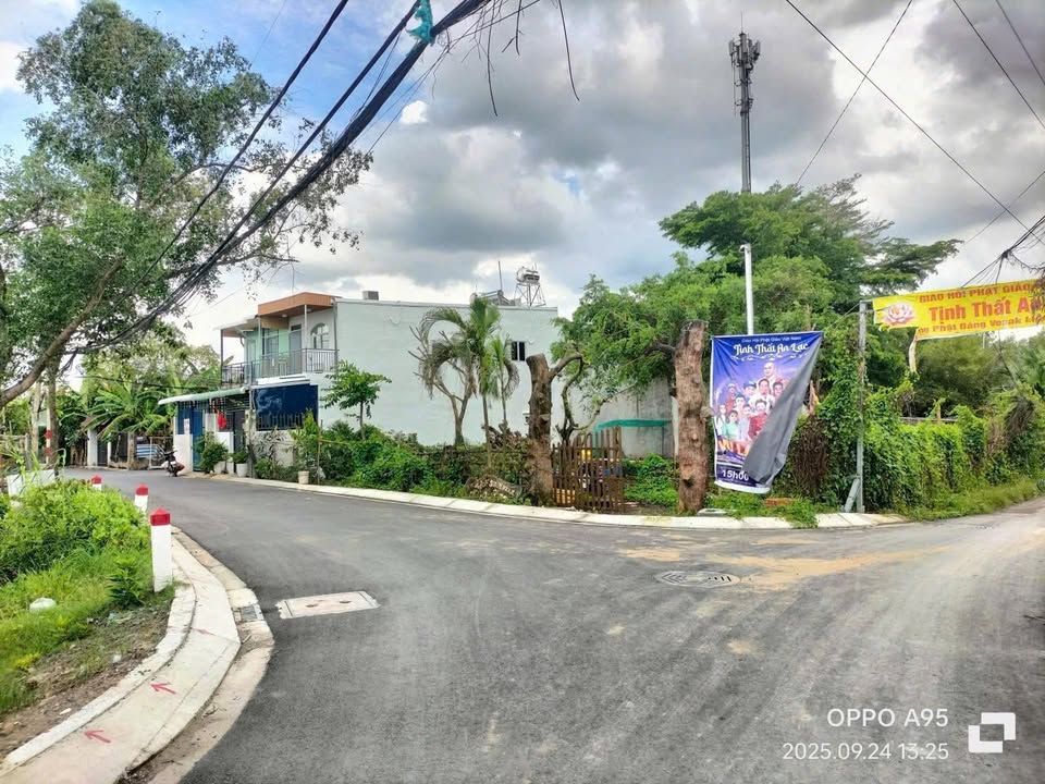 Đất vườn mặt tiền hẻm 1991 Nhơn Đức 1800m² giá 15.3 tỷ - Tiềm năng đầu tư lớn!