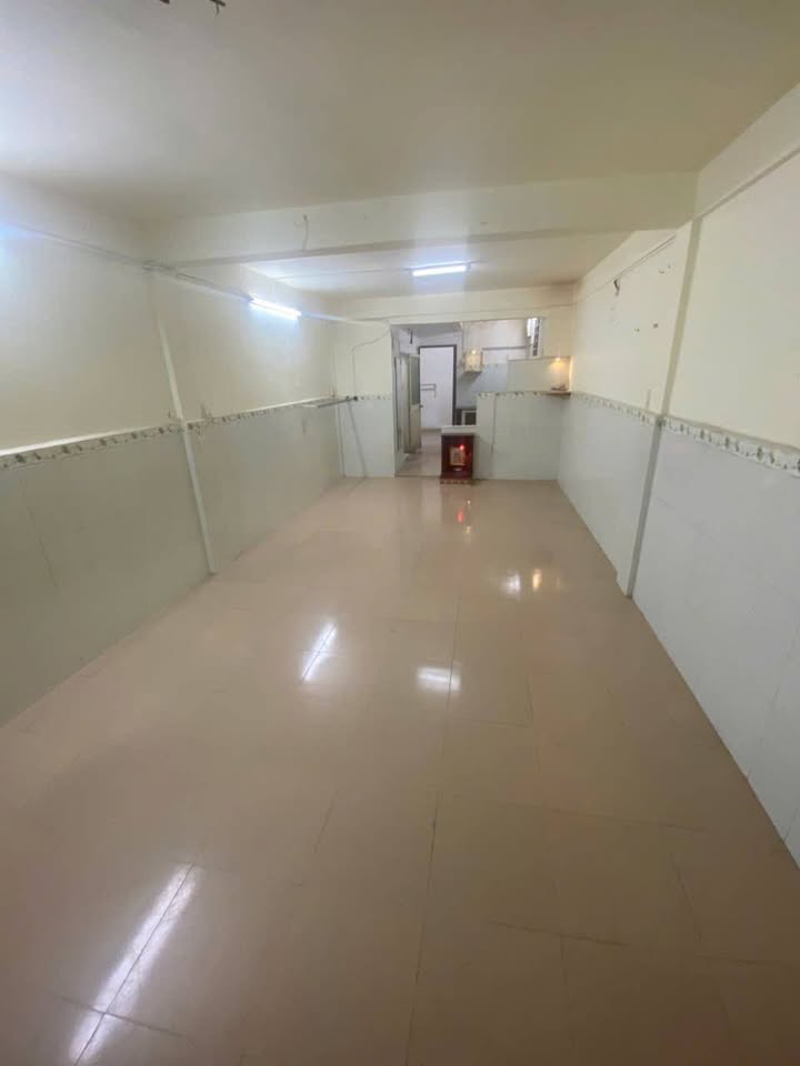 Chung cư Nguyễn Thiện Thuật, Q3 - 38m² giá 6 triệu/tháng - Không phí quản lý, điện nước giá nhà nước!