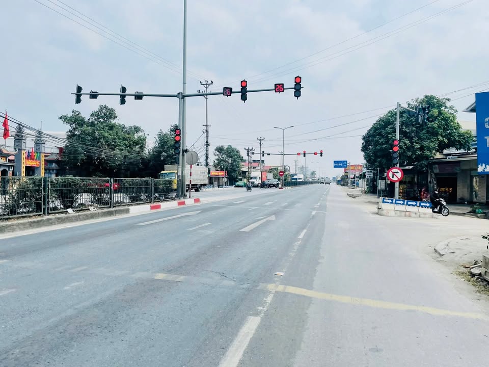 Đất Lô Góc Mặt Đường Quốc Lộ 5 Mới 250m² giá 14.25 tỷ - Kinh doanh đỉnh cao!