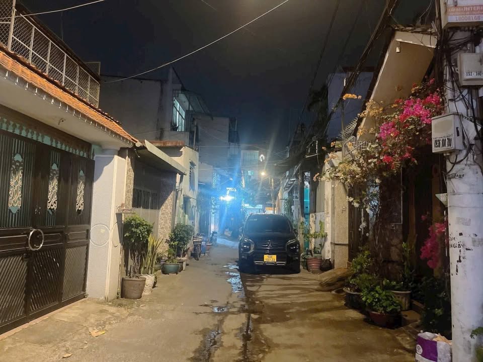 Nhà phố Tân Thới Nhất 80m² giá 5.75 tỷ - Ô tô vào tận nhà, sổ hồng chính chủ!