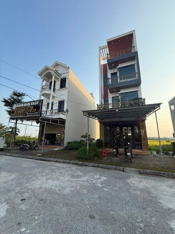 Đất nền tại Đông Triều - Quảng Ninh 100m² giá 2 tỷ - Sổ đỏ chính chủ!