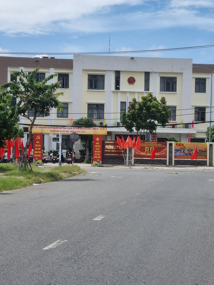 Nhà 2 tầng đường Trần Quang Khải, Sơn Trà, Đà Nẵng 92.8m² giá 8.35 tỷ - Thiết kế hiện đại, kinh doanh thuận lợi!