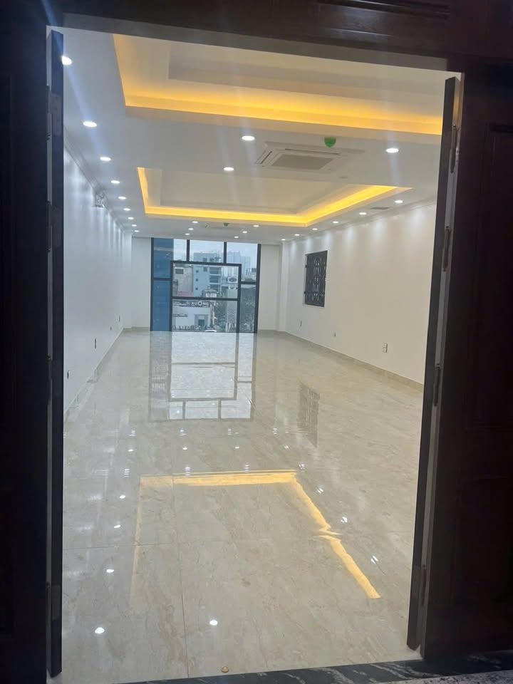 Nhà mặt phố Bạch Mai 200m² - Cho thuê làm văn phòng, kinh doanh đỉnh cao!