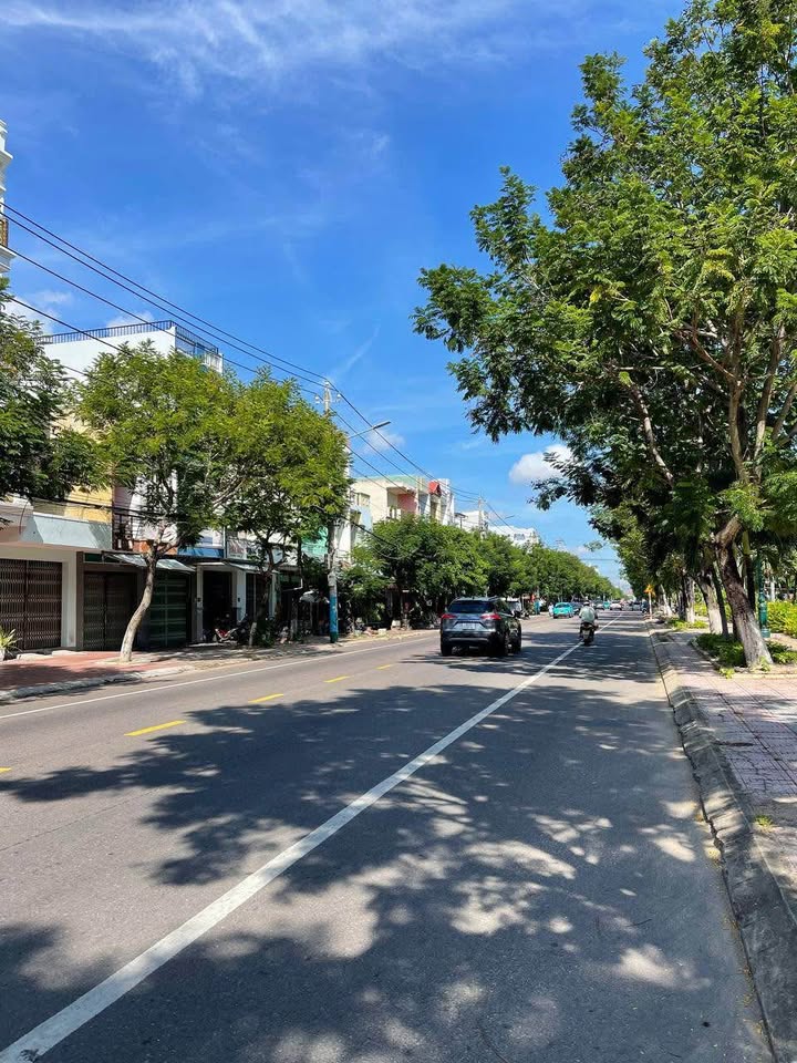 Nhà hẻm ô tô Lê Thanh Nghị, Quy Nhơn 40m² giá 2.5 tỷ - Không thể bỏ lỡ!