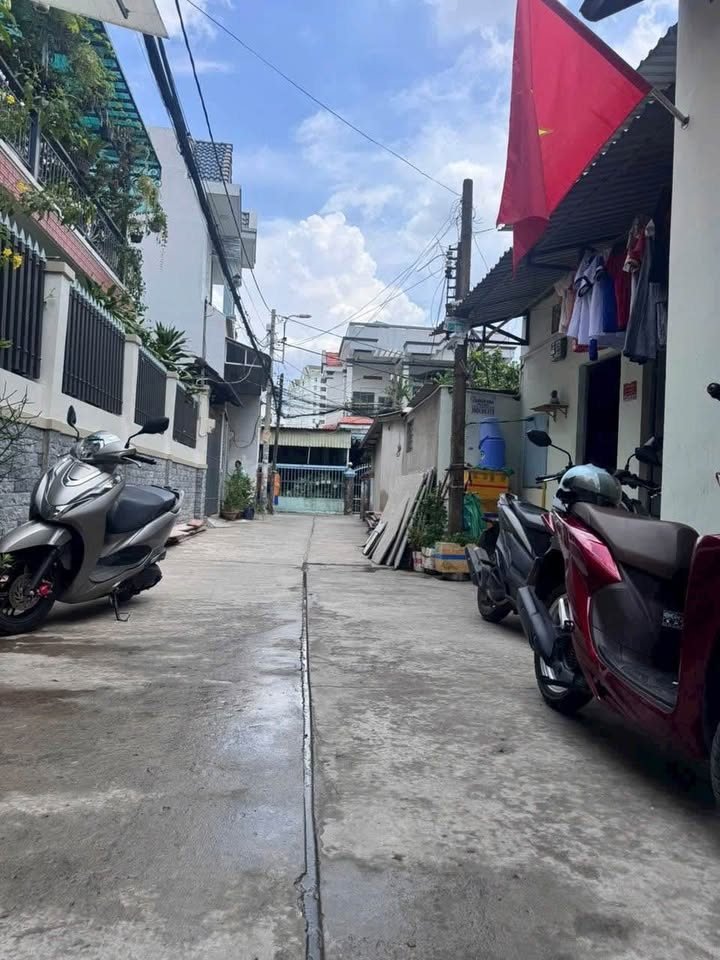 Đất nền hẻm 267 Lê Đình Cẩn, Tân Phú 117m² giá 6.9 tỷ - Vị trí đẹp, không thể bỏ lỡ!