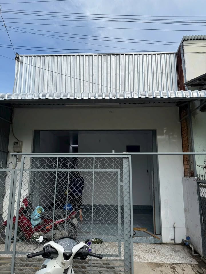 Nhà cho thuê mặt rạch Cái Sơn, Long Xuyên, An Giang - Giá 3.5 triệu/tháng