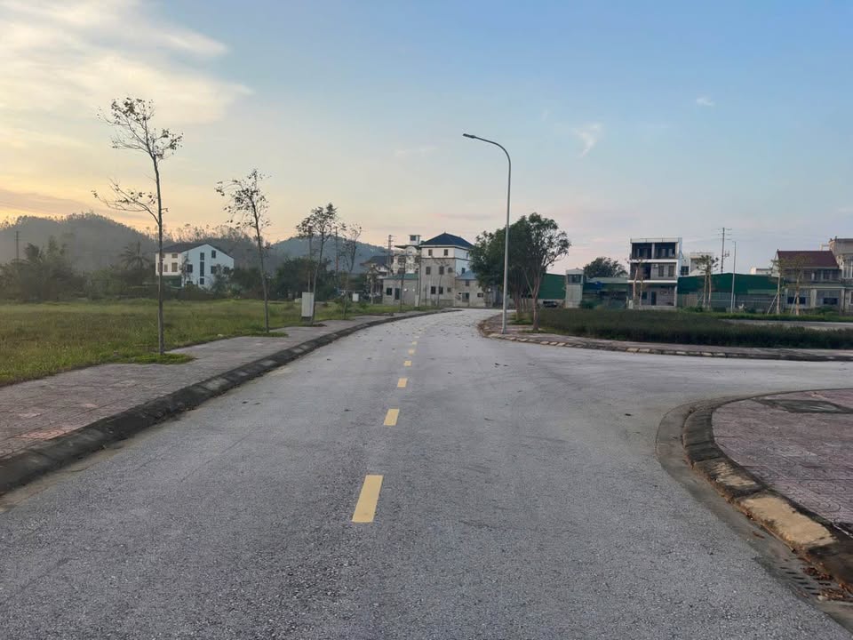 Townhouse dự án Xô Viết Nghi Lộc 160m² giá 4.308 tỷ - Mặt tiền rộng, kinh doanh tốt!