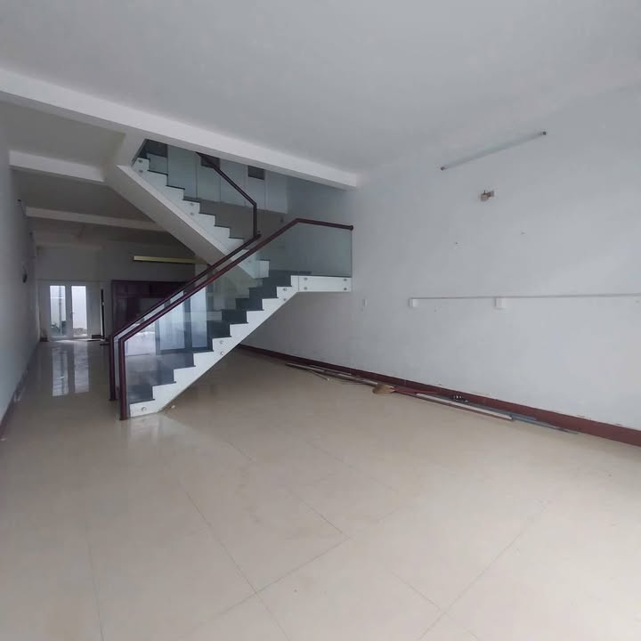 Nhà cho thuê KDC Tuấn Lan, P6, Sóc Trăng 2PN giá 6 triệu - Phù hợp làm văn phòng hoặc spa!