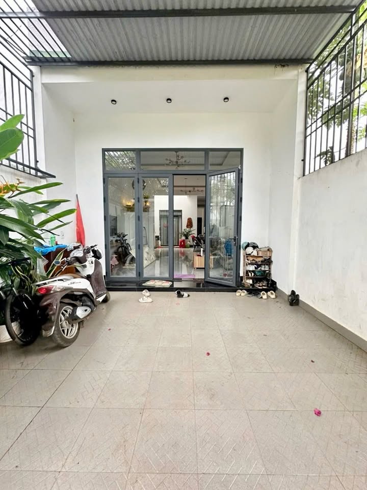 Nhà riêng Tân An, Buôn Ma Thuột 135m² giá 1.9 tỷ - Tặng nội thất sang trọng!