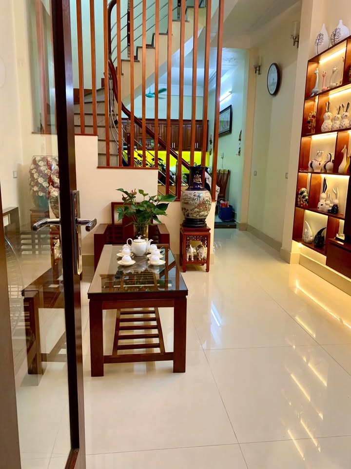 Nhà nguyên căn 4 tầng tại Hoài Đức 43m² giá 10 triệu - Đầy đủ nội thất, chỉ việc vào ở!