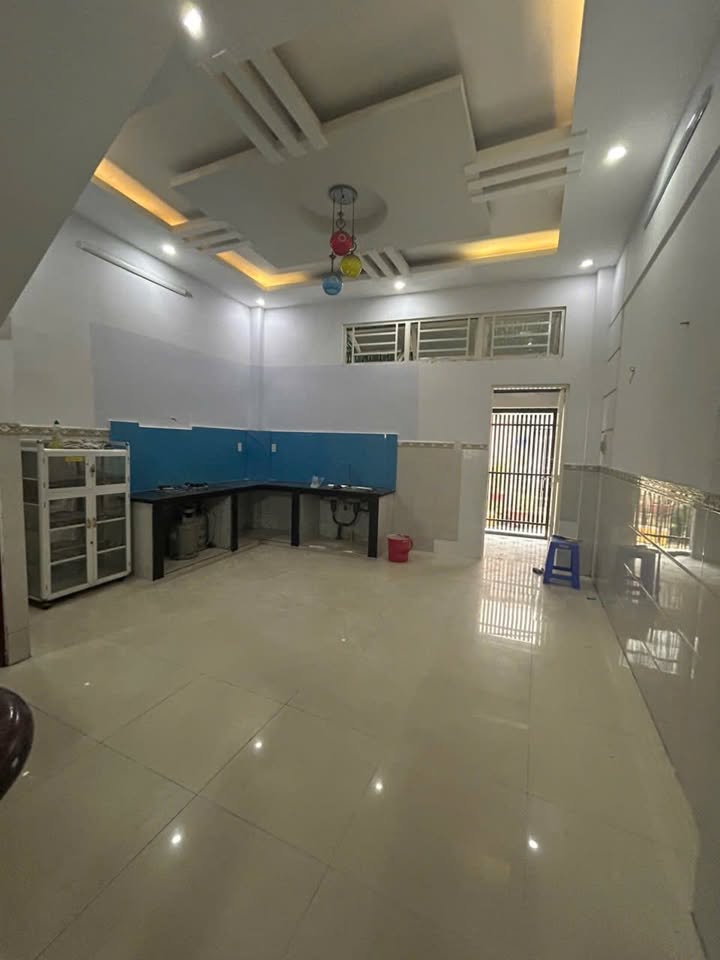 Nhà cho thuê Đình Nghi Xuân, Bình Tân 81m² - Nhà mới đẹp, gần chợ