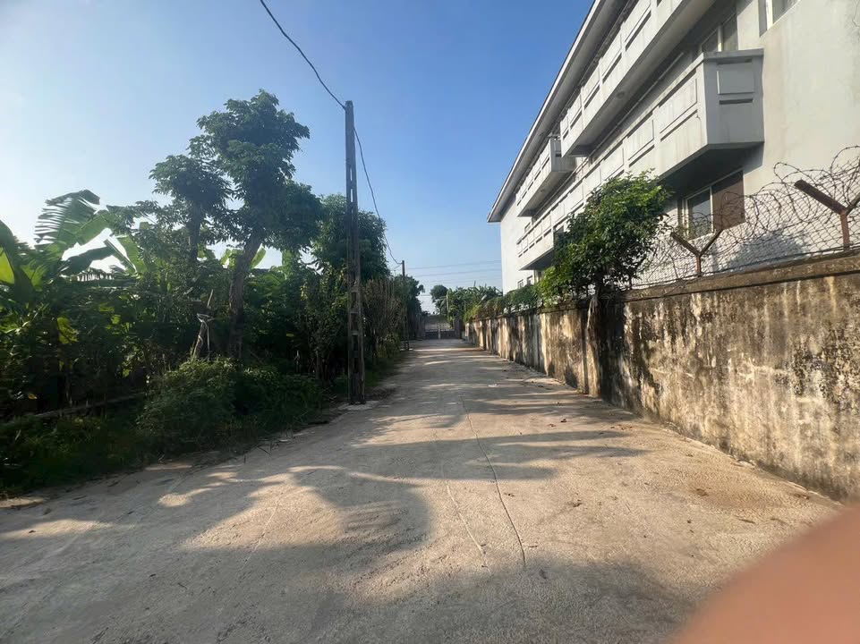 Đất mặt tiền Hồng Hà 100m² giá 2 tỷ - Đầu tư sinh lời cao!