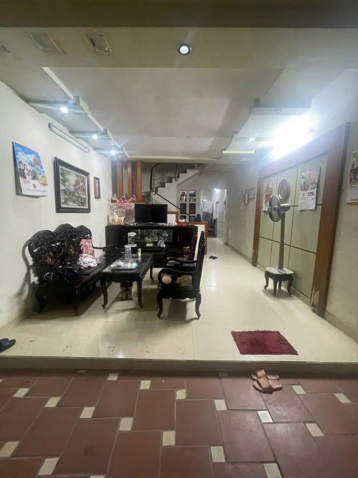 Nhà Đằng Hải 64m² giá 3.5 tỷ - Chính chủ, ô tô đỗ cửa!